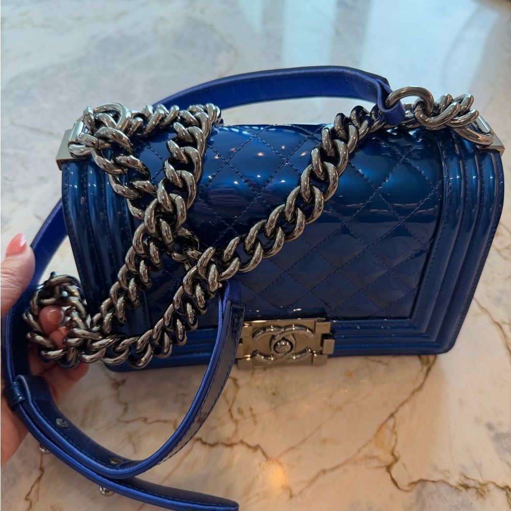 CHANEL Small Boy Bag - Picture 6 of 17